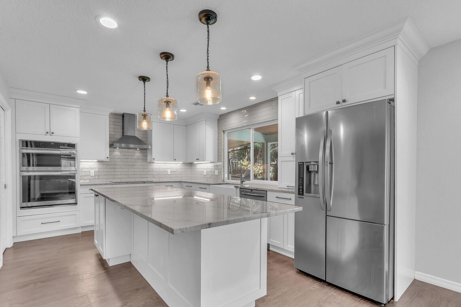 1103 Rainwood Circle W