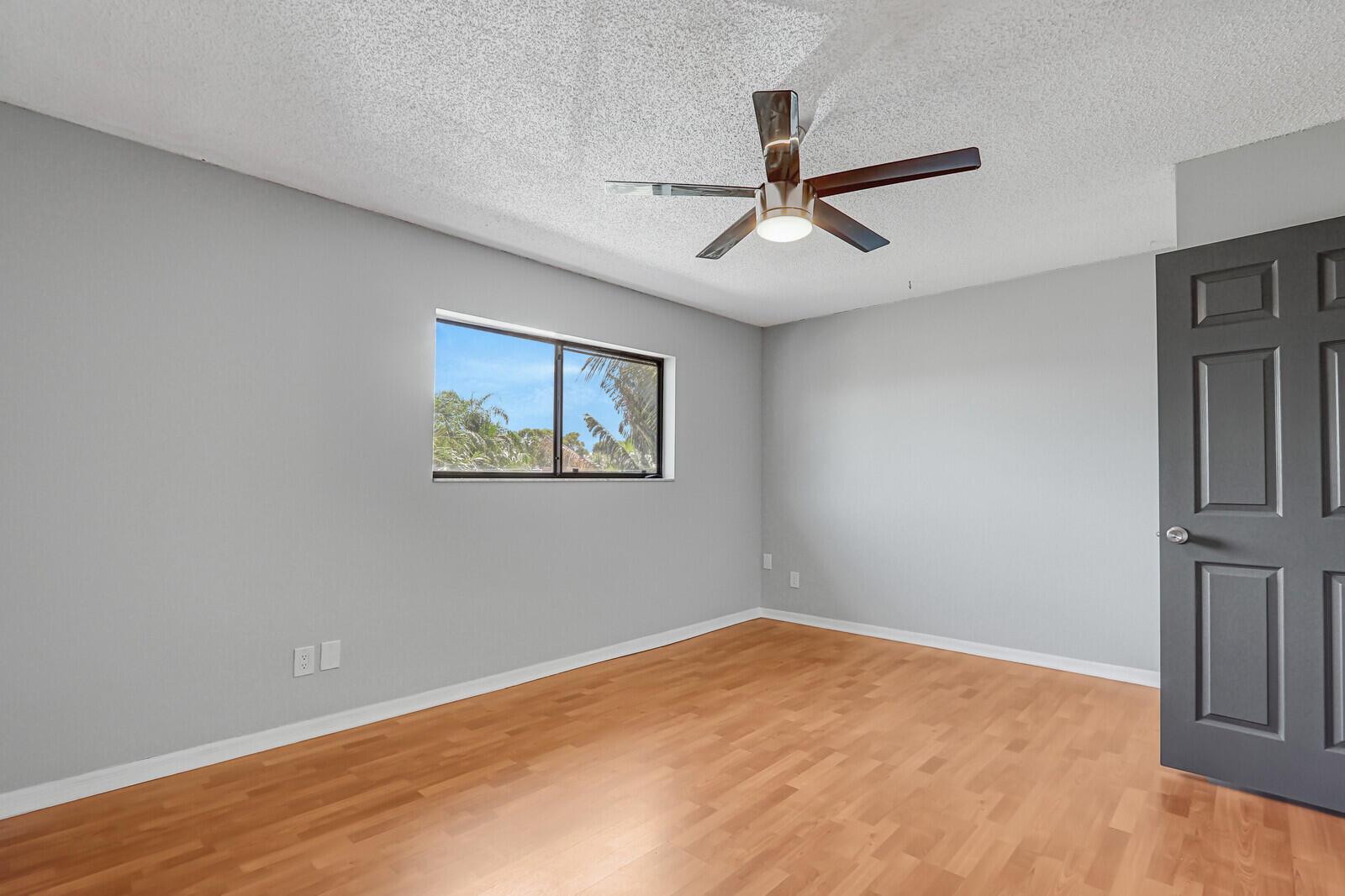 1103 Rainwood Circle W