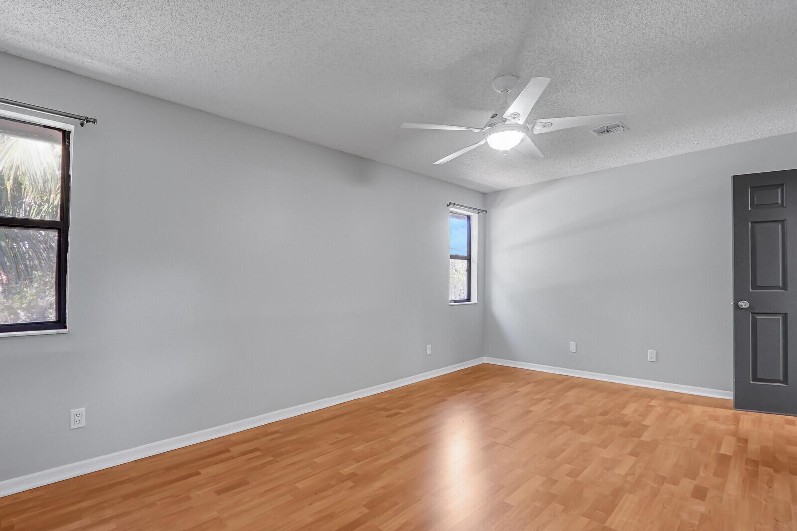 1103 Rainwood Circle W