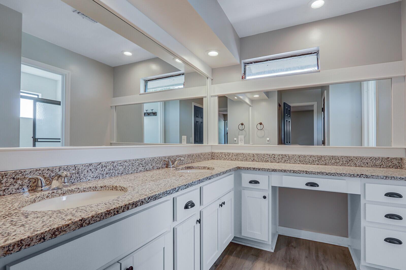 1103 Rainwood Circle W