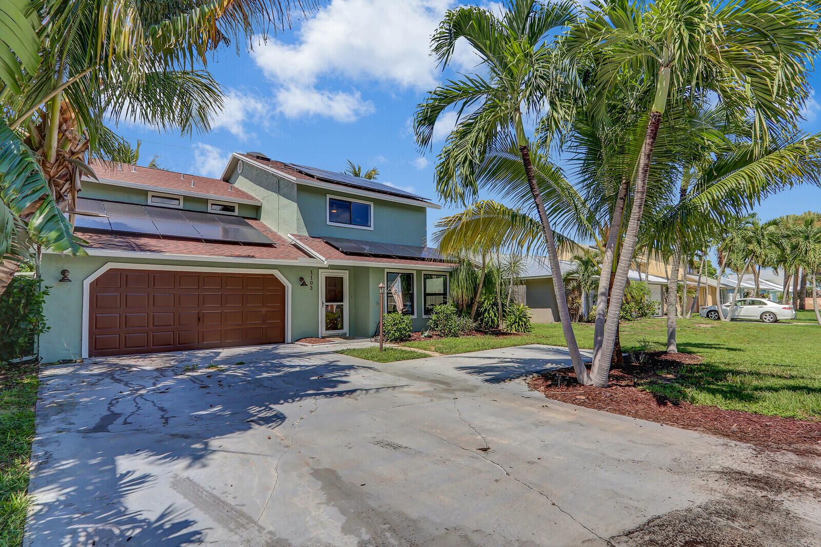 1103 Rainwood Circle W