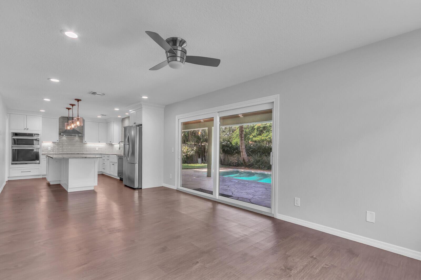 1103 Rainwood Circle W