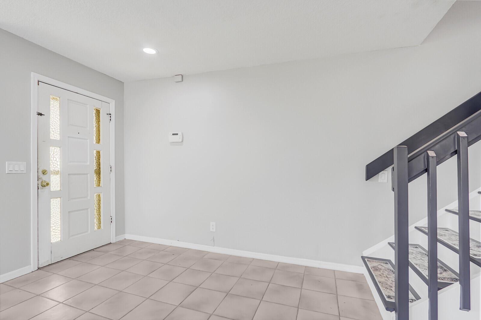 1103 Rainwood Circle W