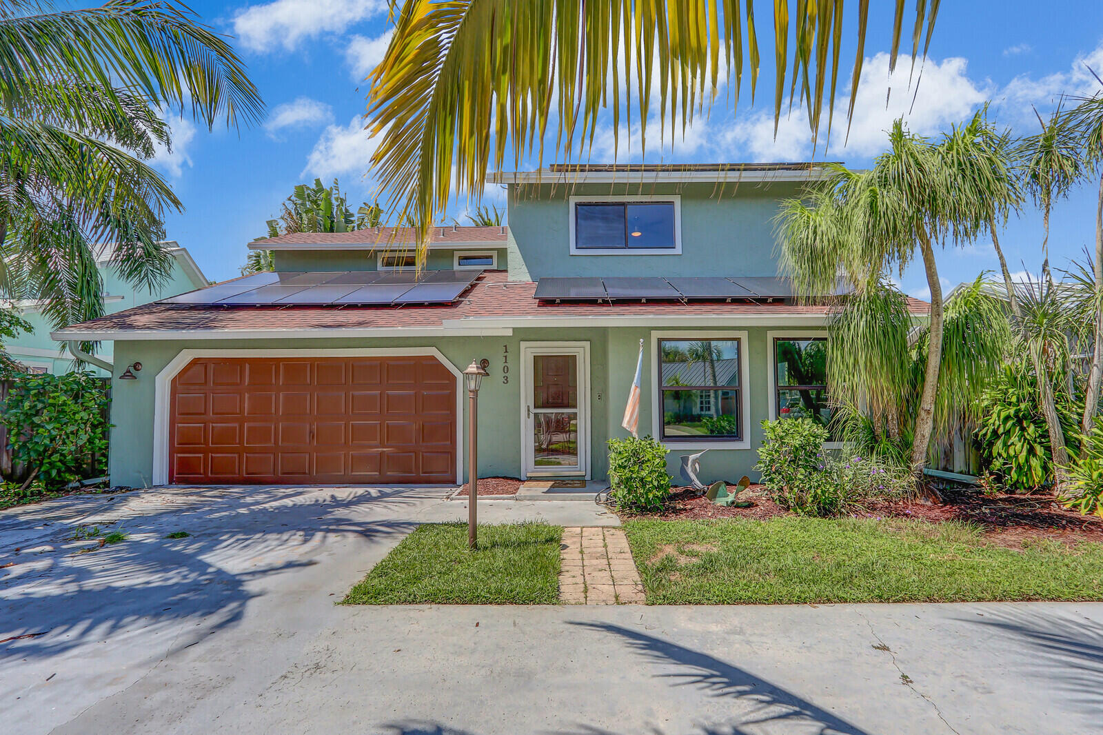 1103 Rainwood Circle W