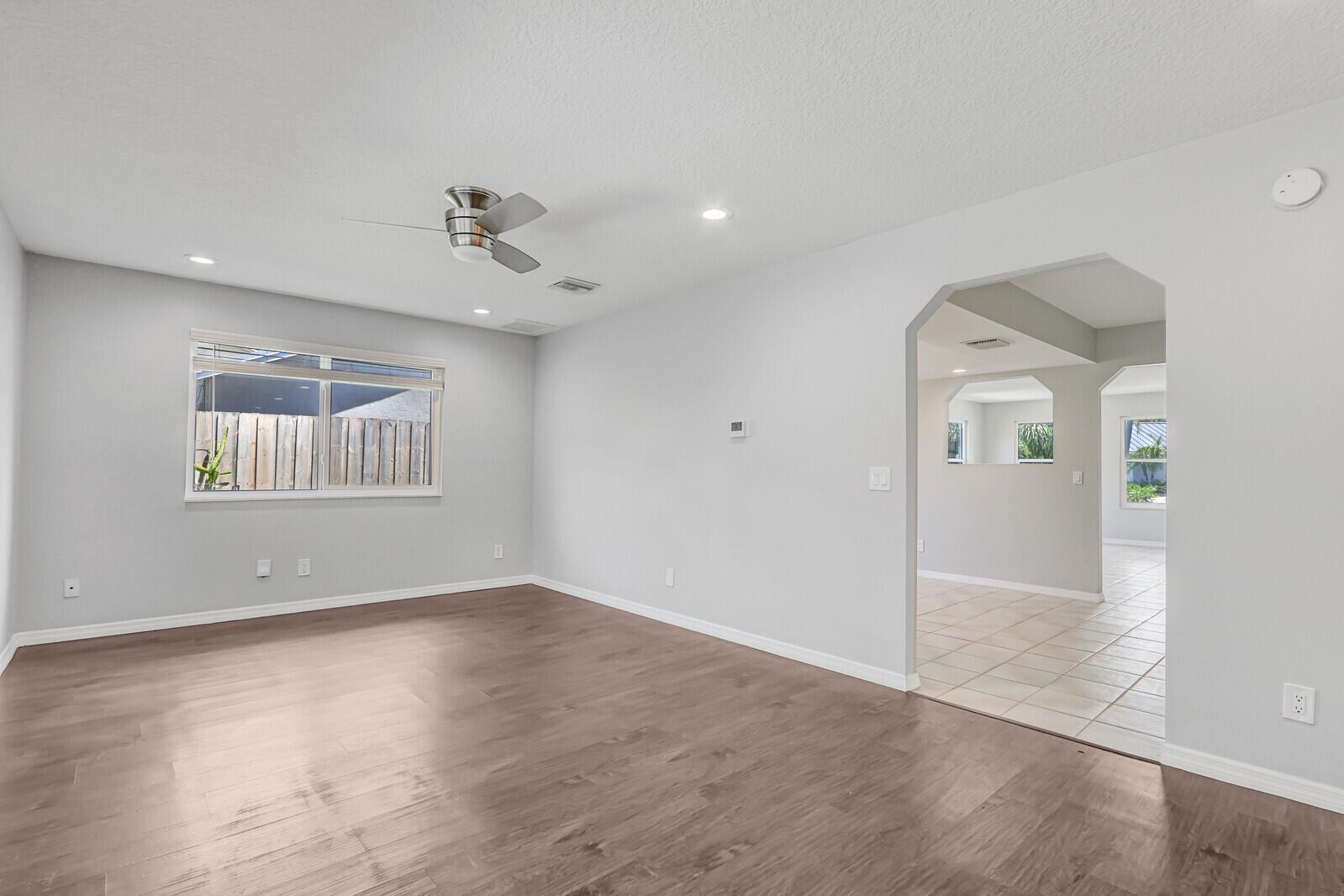 1103 Rainwood Circle W