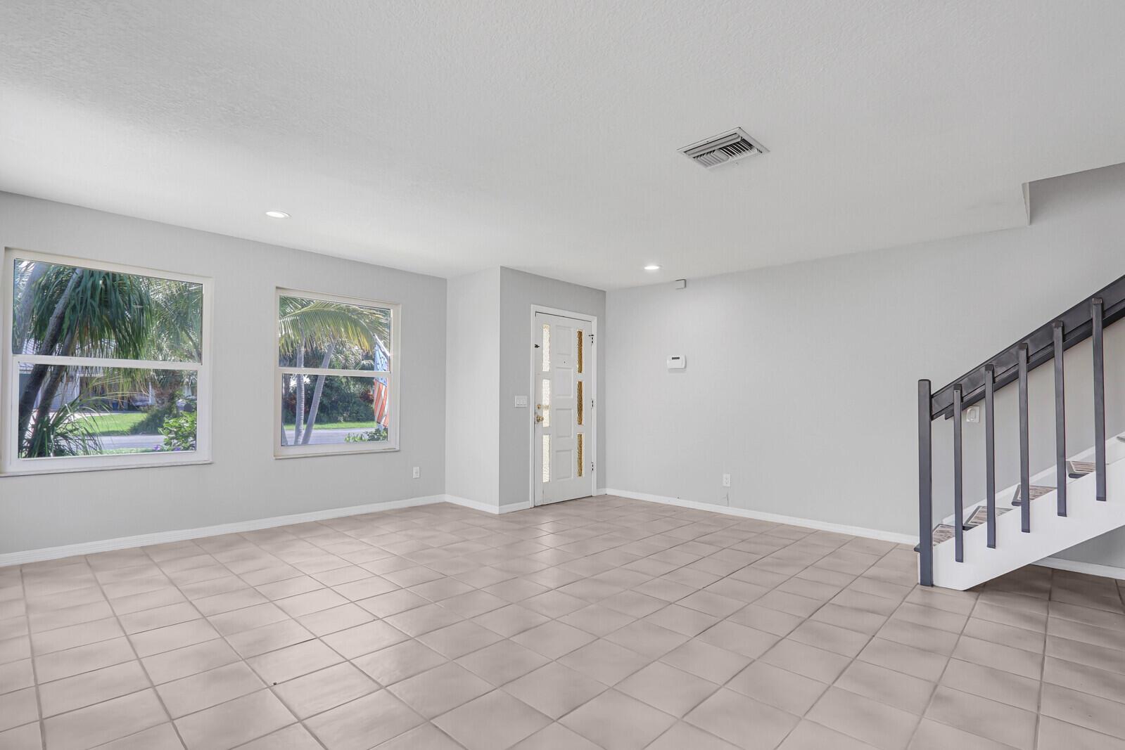 1103 Rainwood Circle W