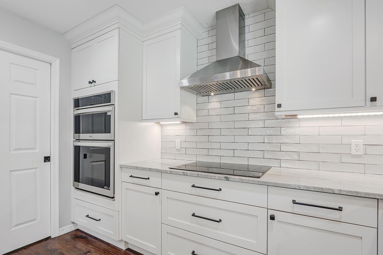 1103 Rainwood Circle W