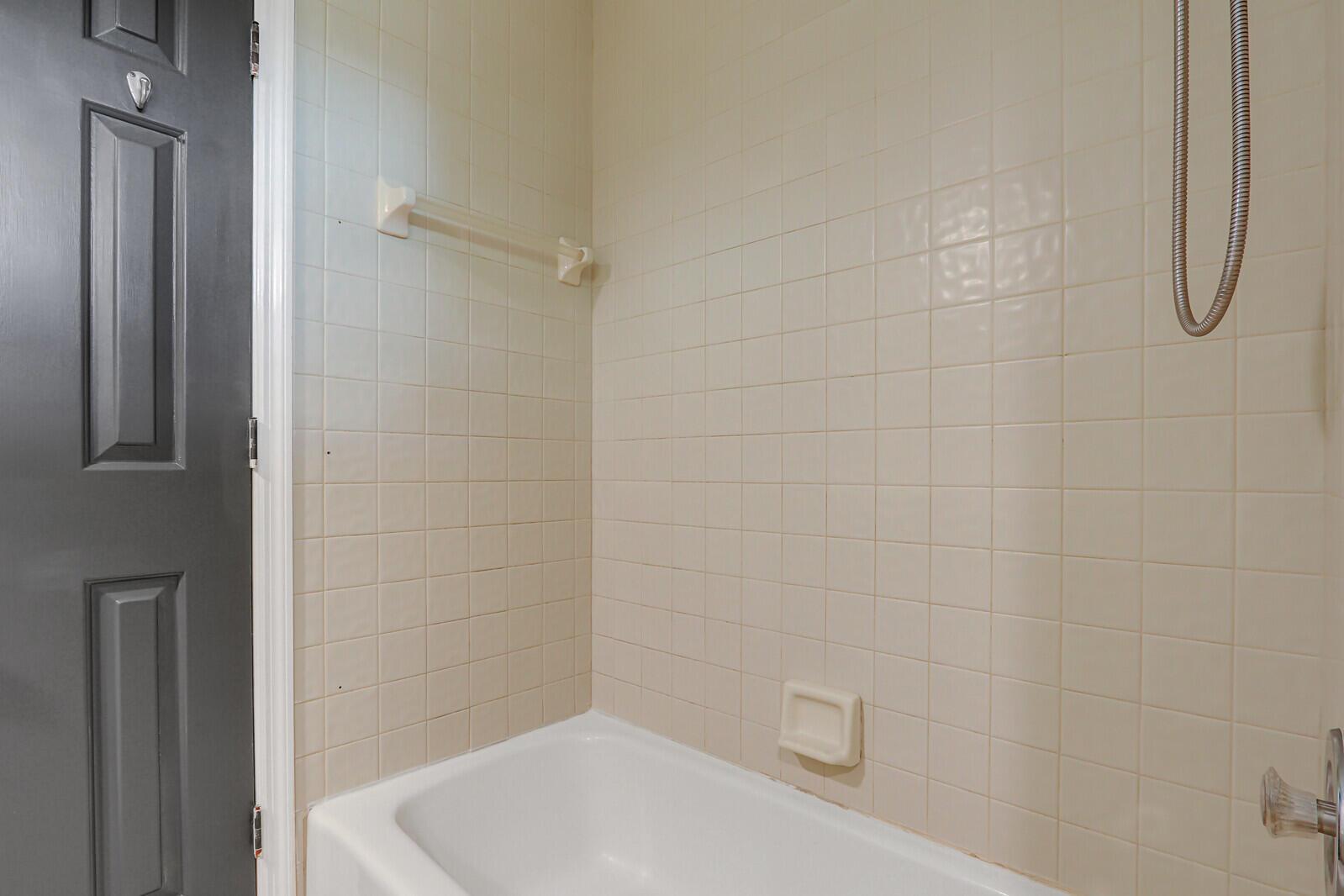 1103 Rainwood Circle W