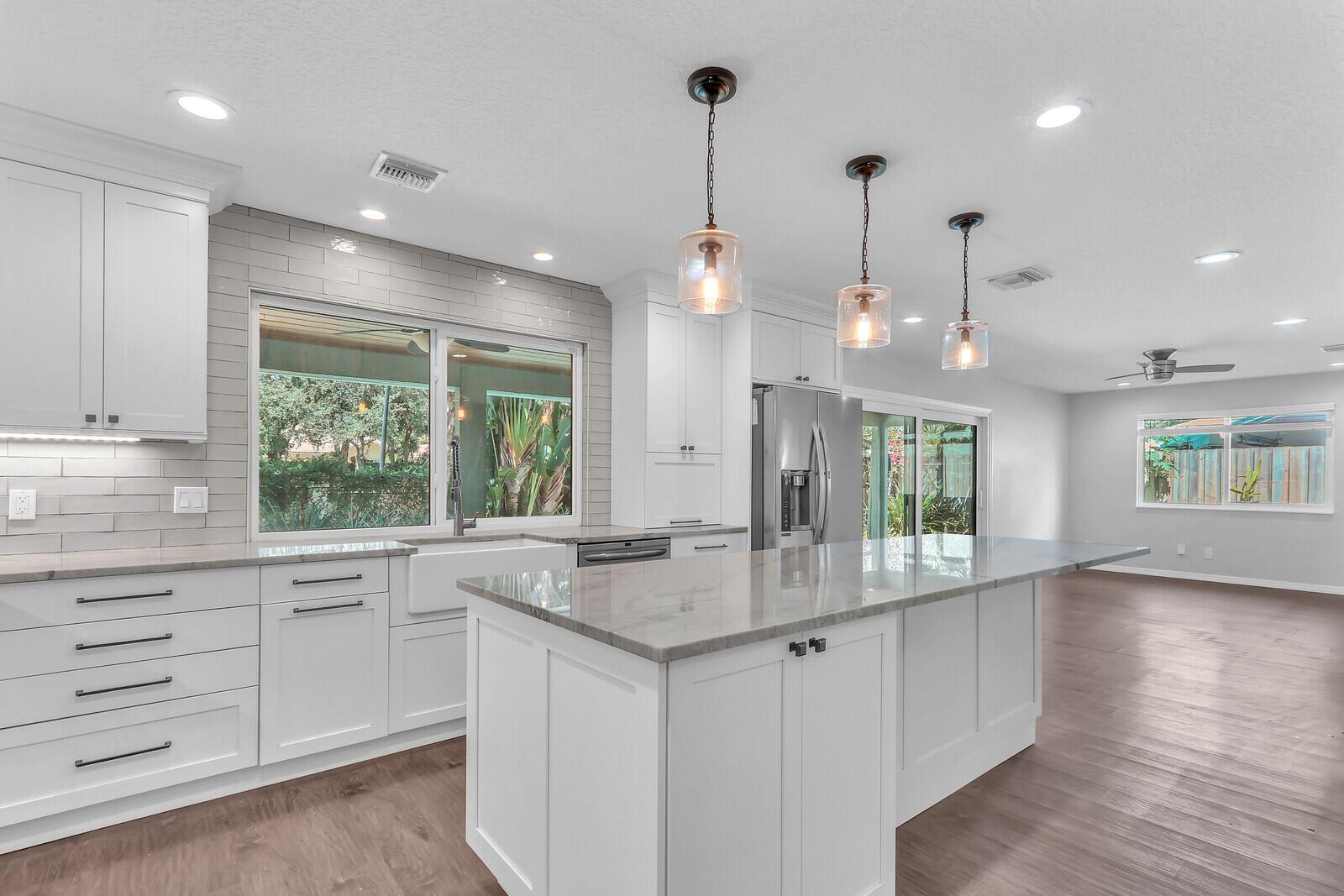 1103 Rainwood Circle W