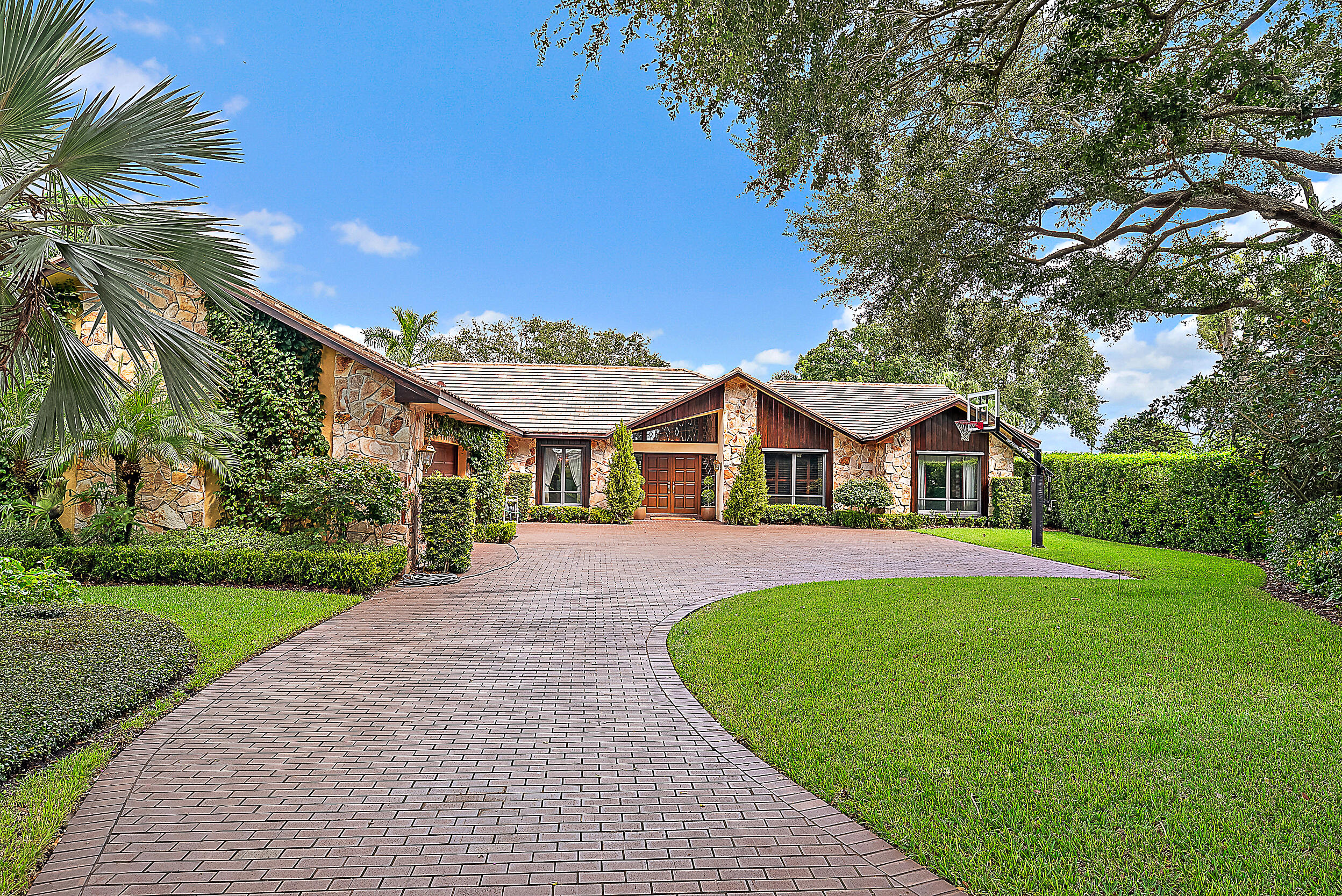 1938 Portage Landing N