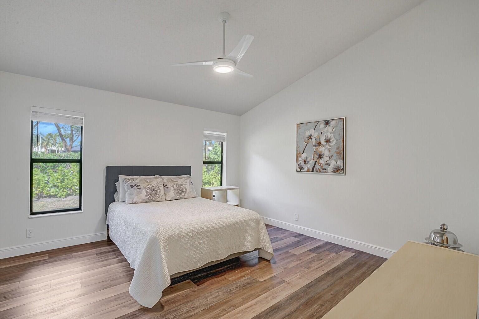 4335 NW 52nd Street