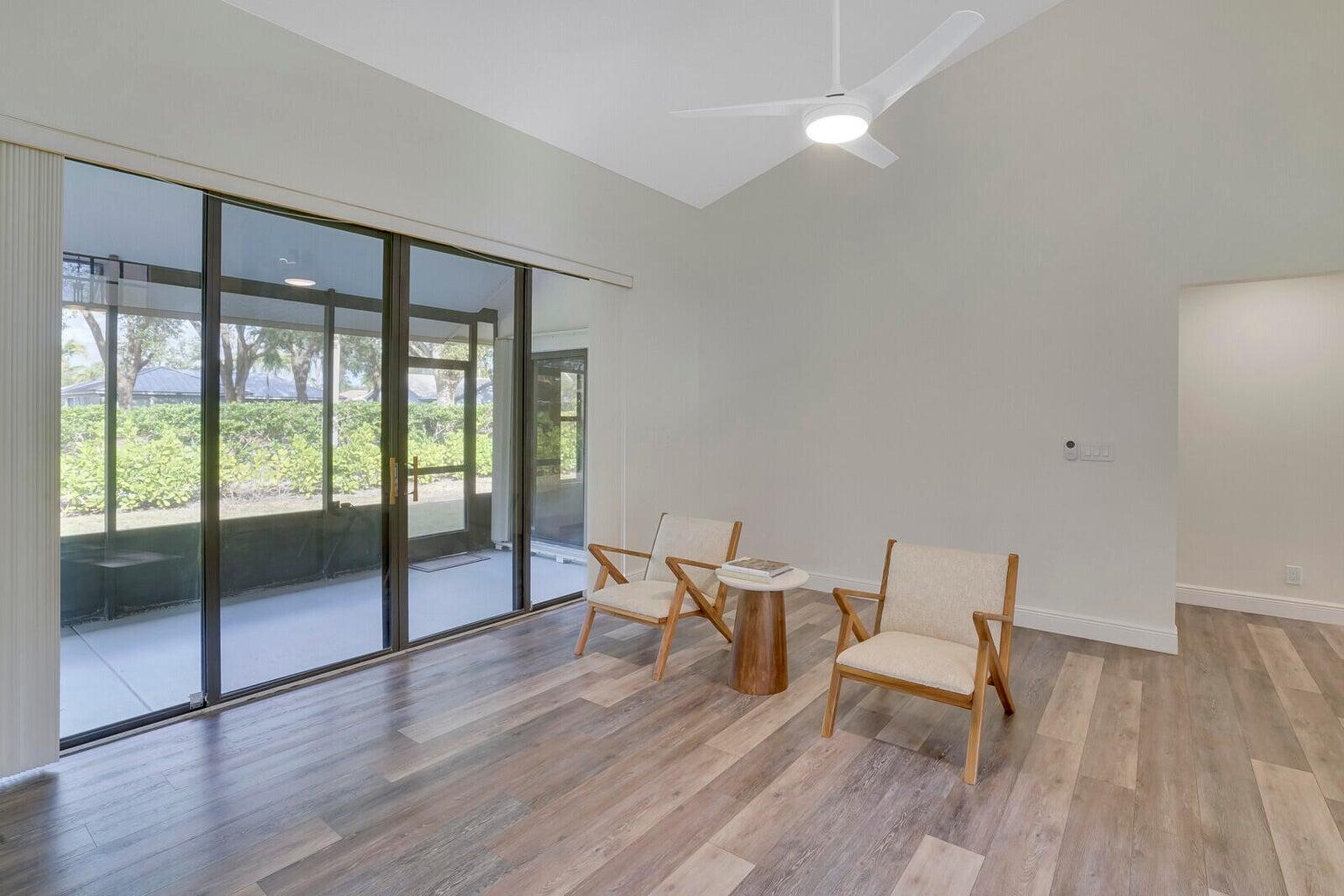 4335 NW 52nd Street