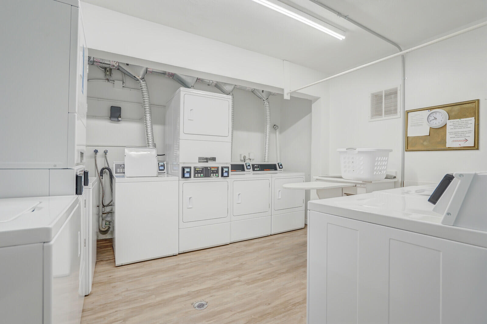 2100 NE 38th Street 111