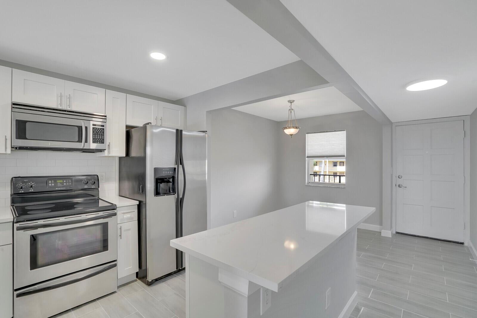 777 S Federal Highway E301