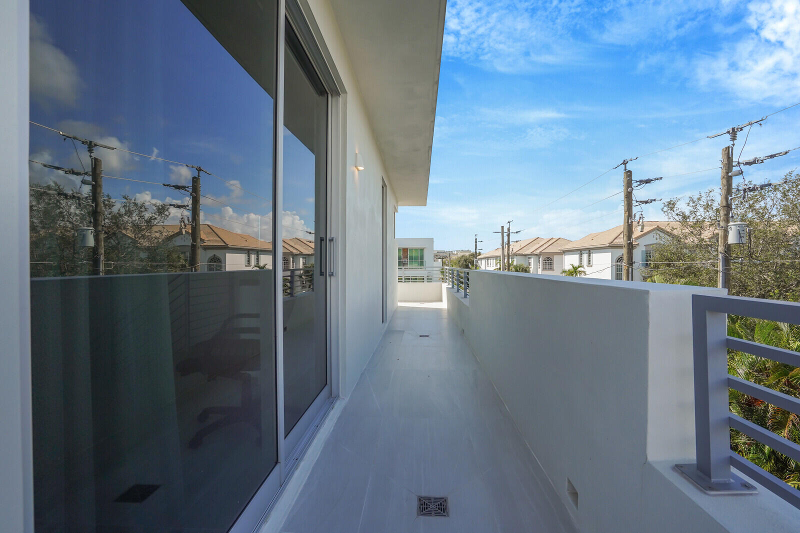 200 NE 7th Avenue 3