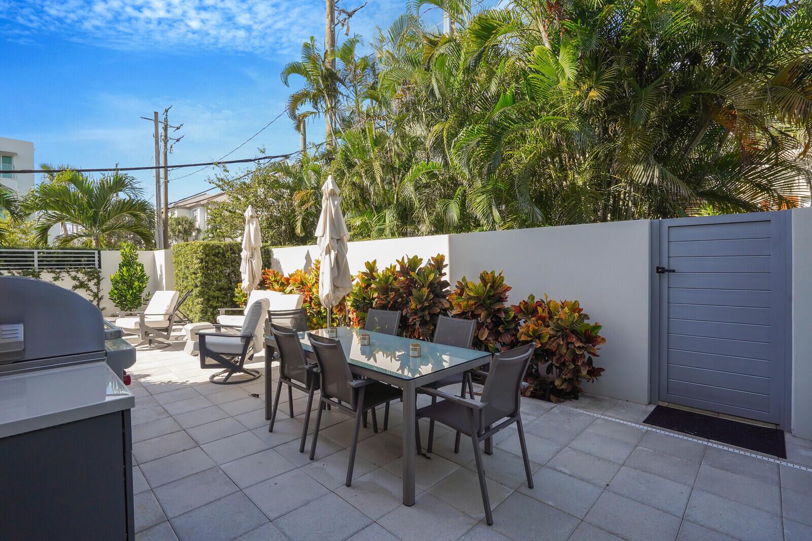 200 NE 7th Avenue 3