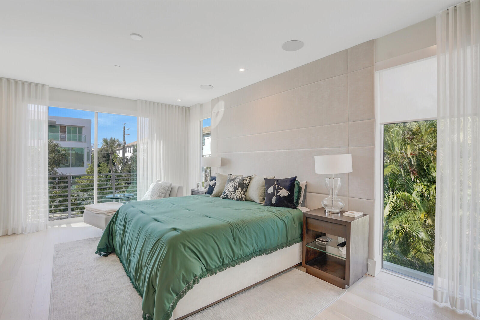 200 NE 7th Avenue 3