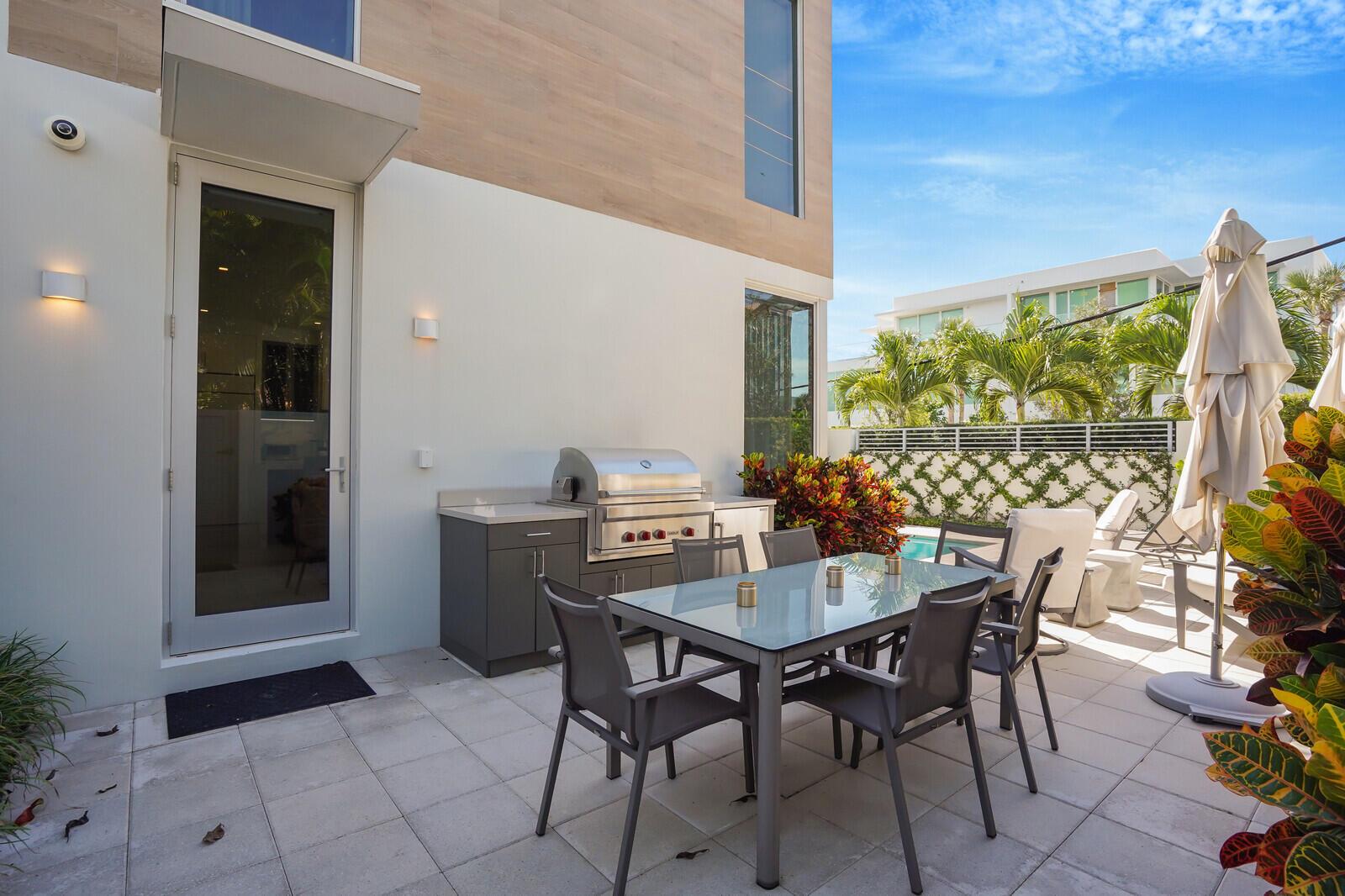 200 NE 7th Avenue 3
