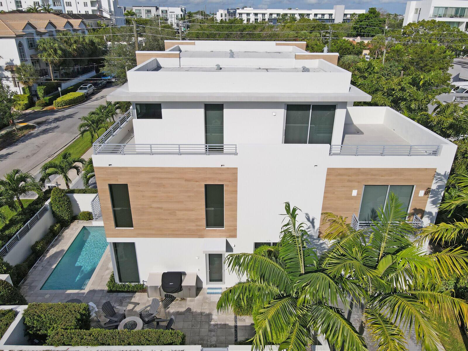 200 NE 7th Avenue 3