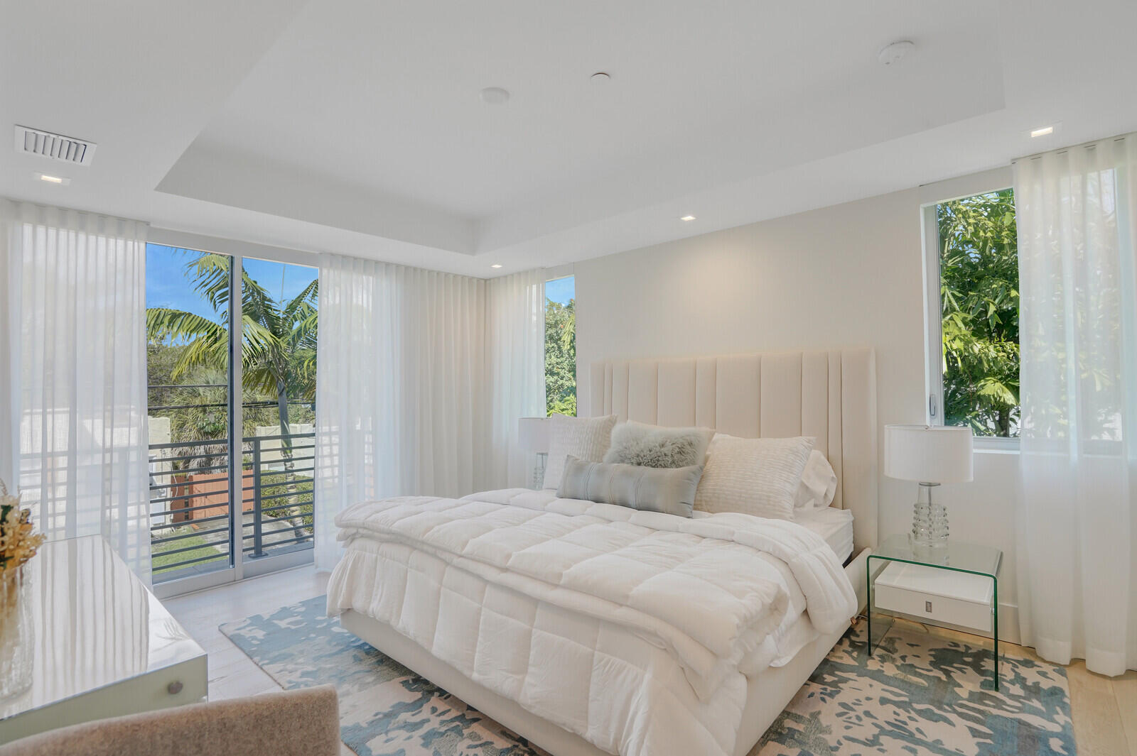 200 NE 7th Avenue 3