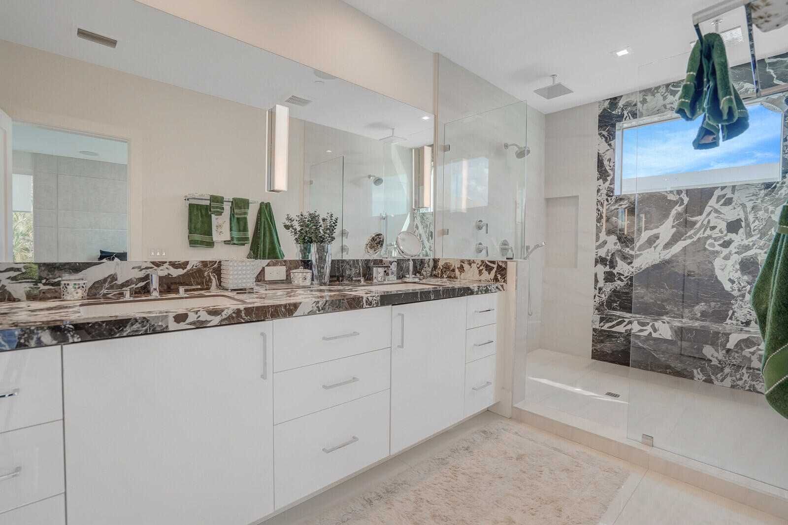 200 NE 7th Avenue 3