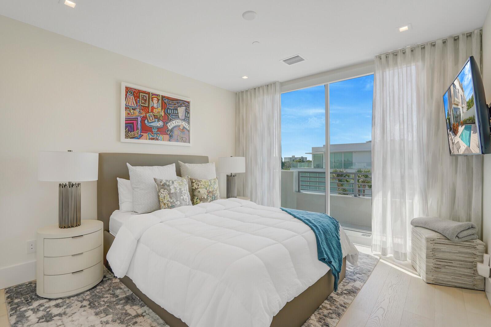 200 NE 7th Avenue 3