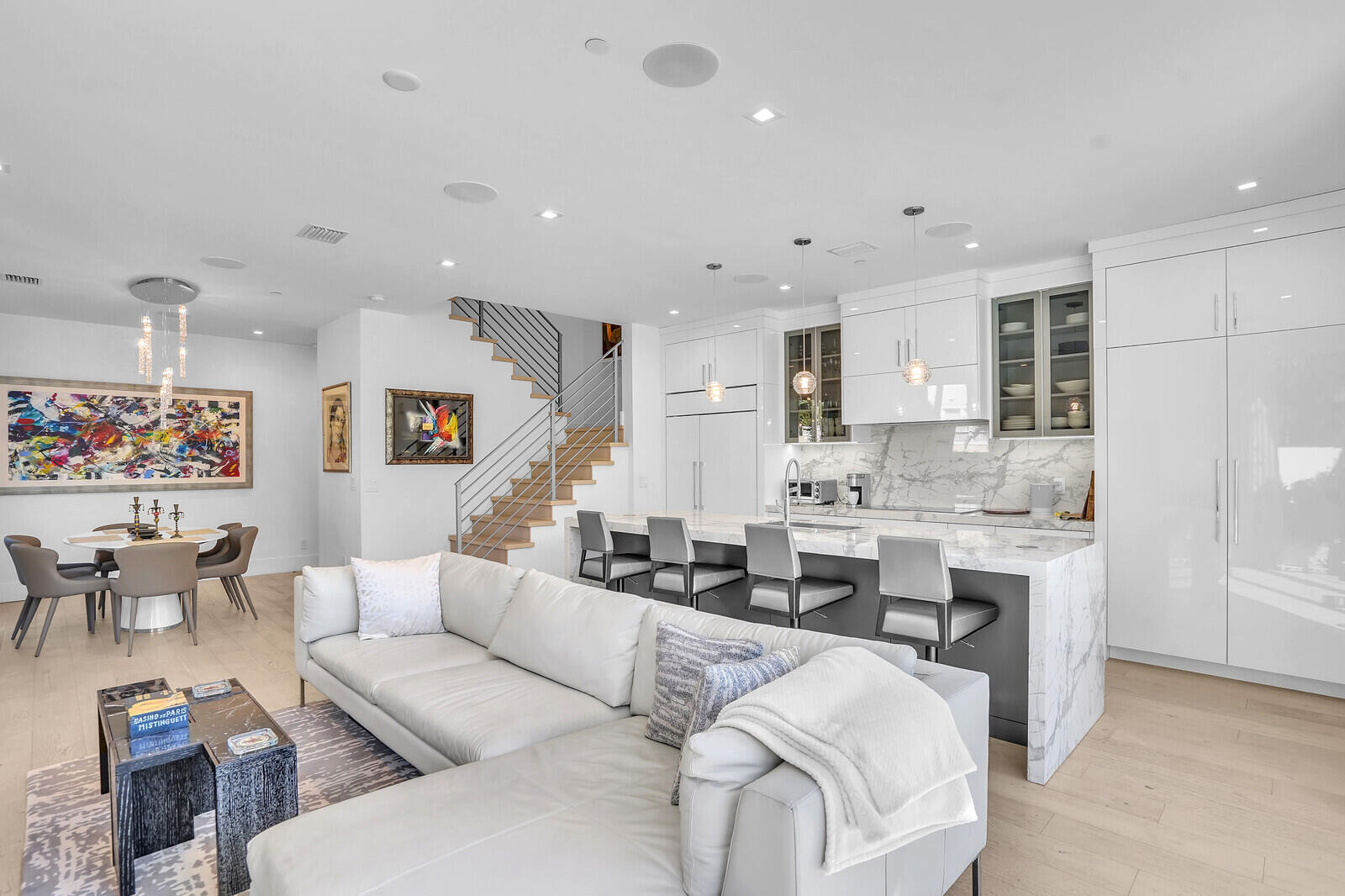 200 NE 7th Avenue 3