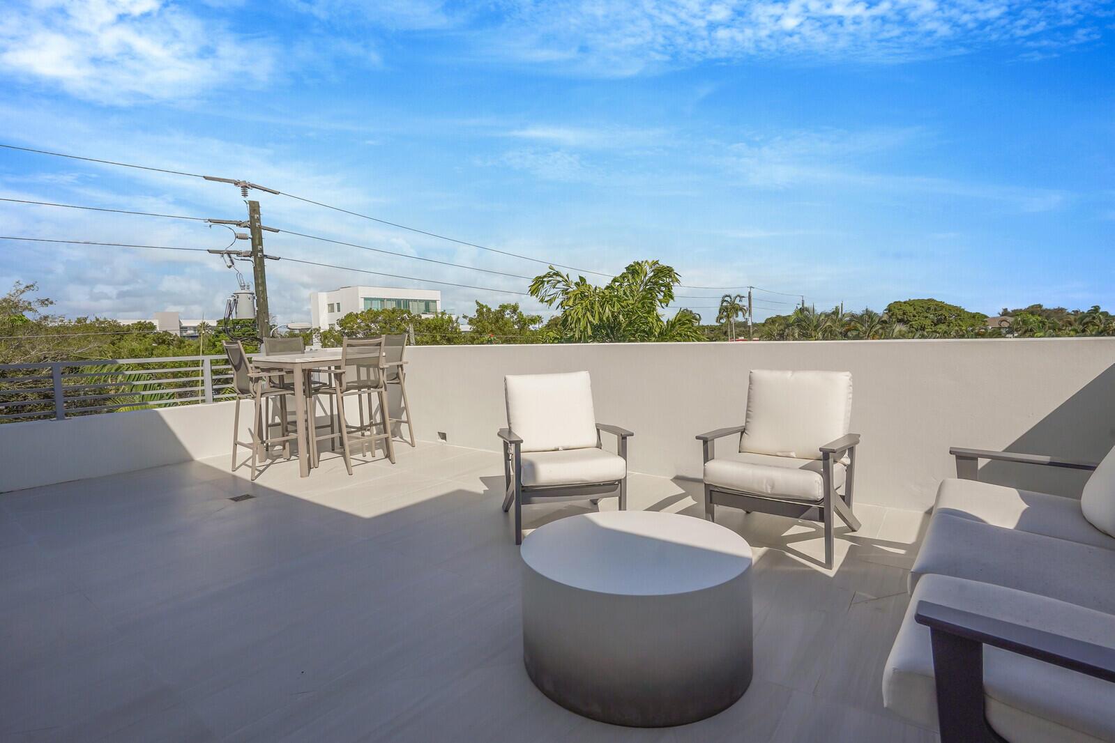 200 NE 7th Avenue 3