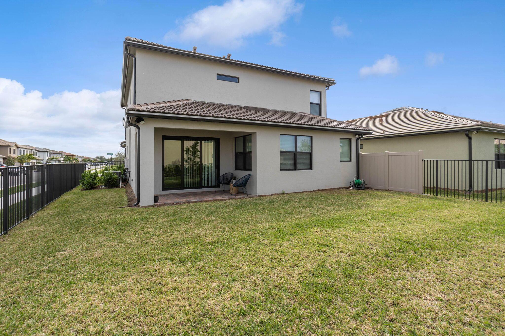 8181 Tailshot Court