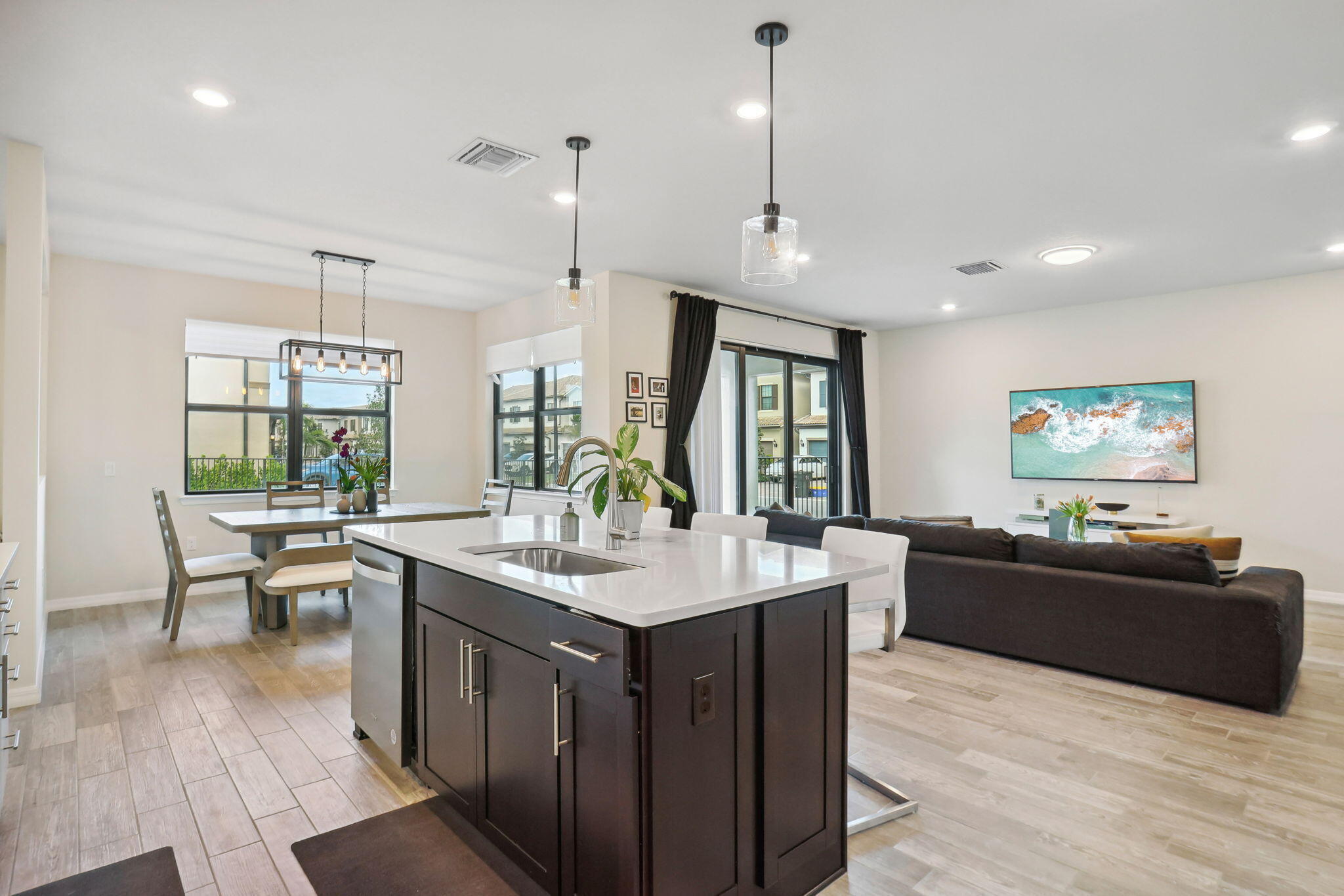 8181 Tailshot Court