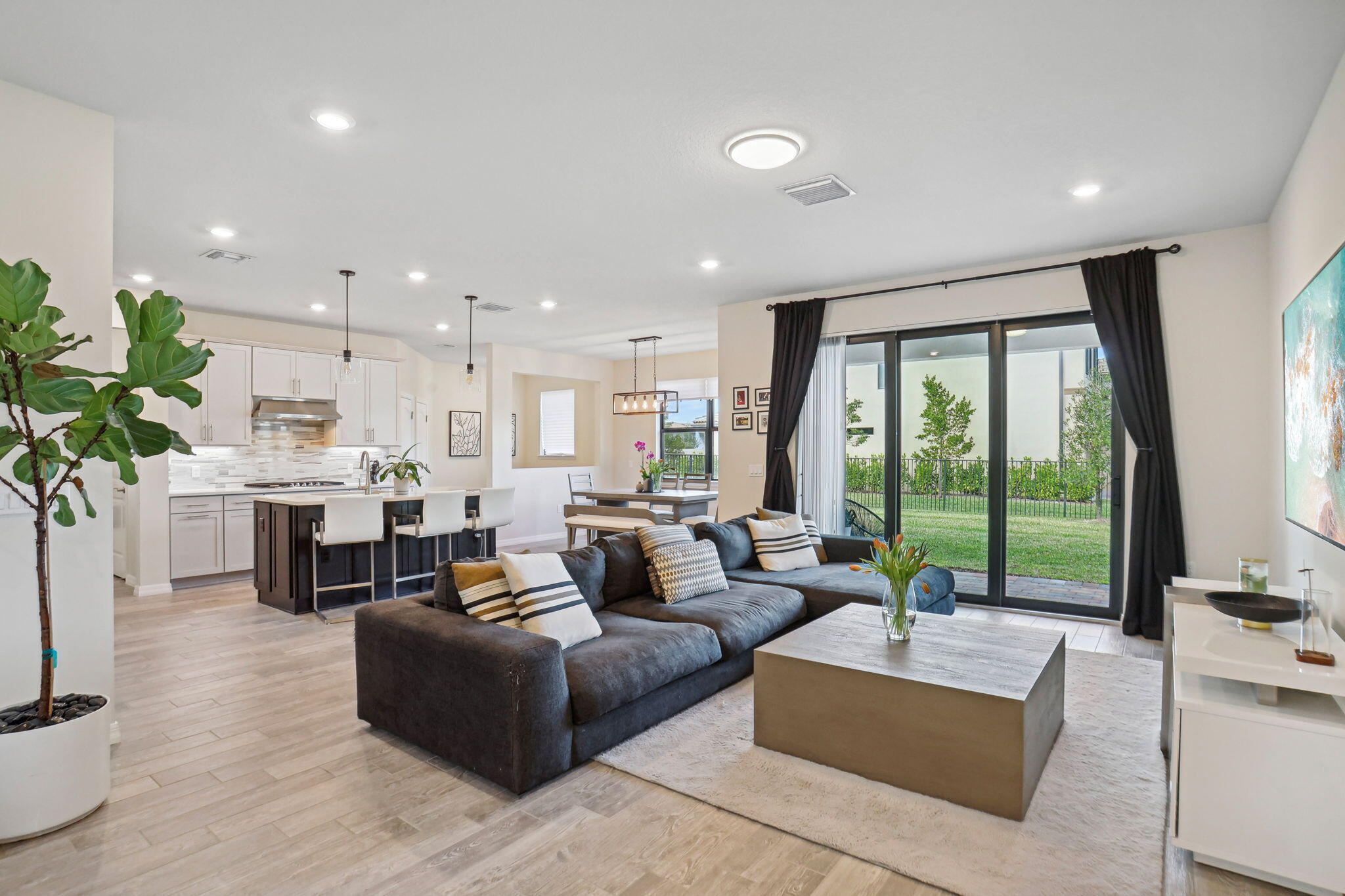 8181 Tailshot Court