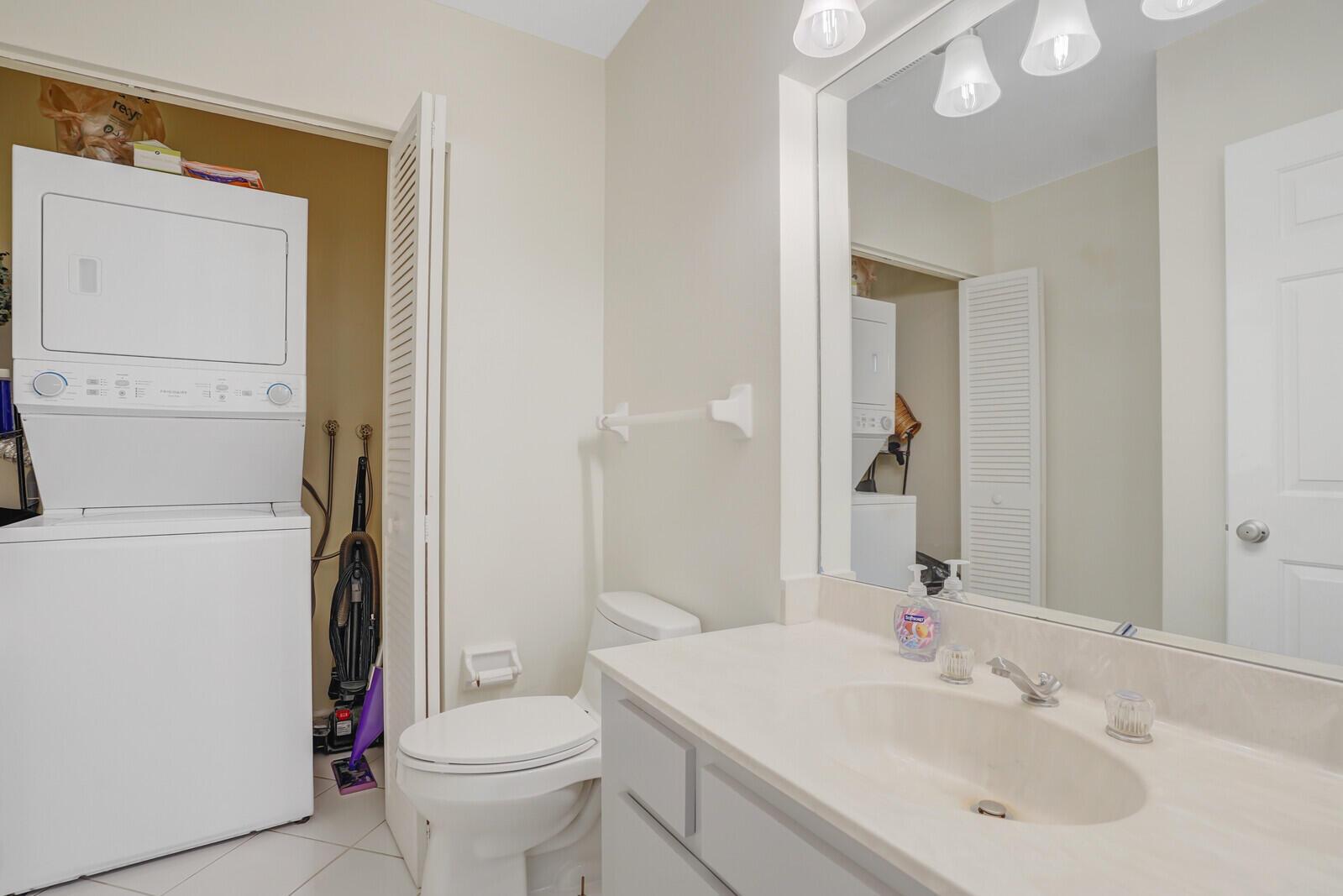 584 SE 20th Avenue 2