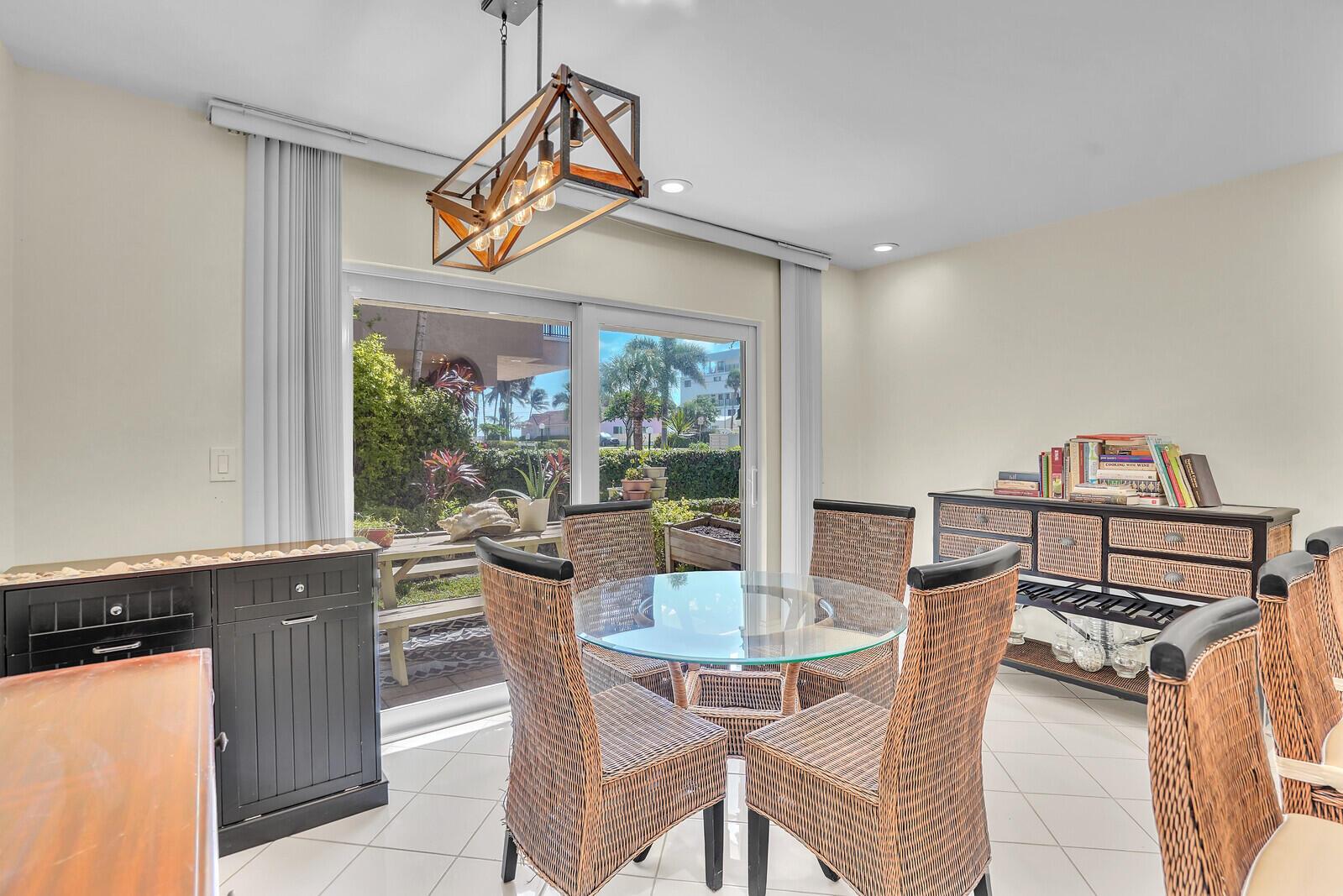 584 SE 20th Avenue 2