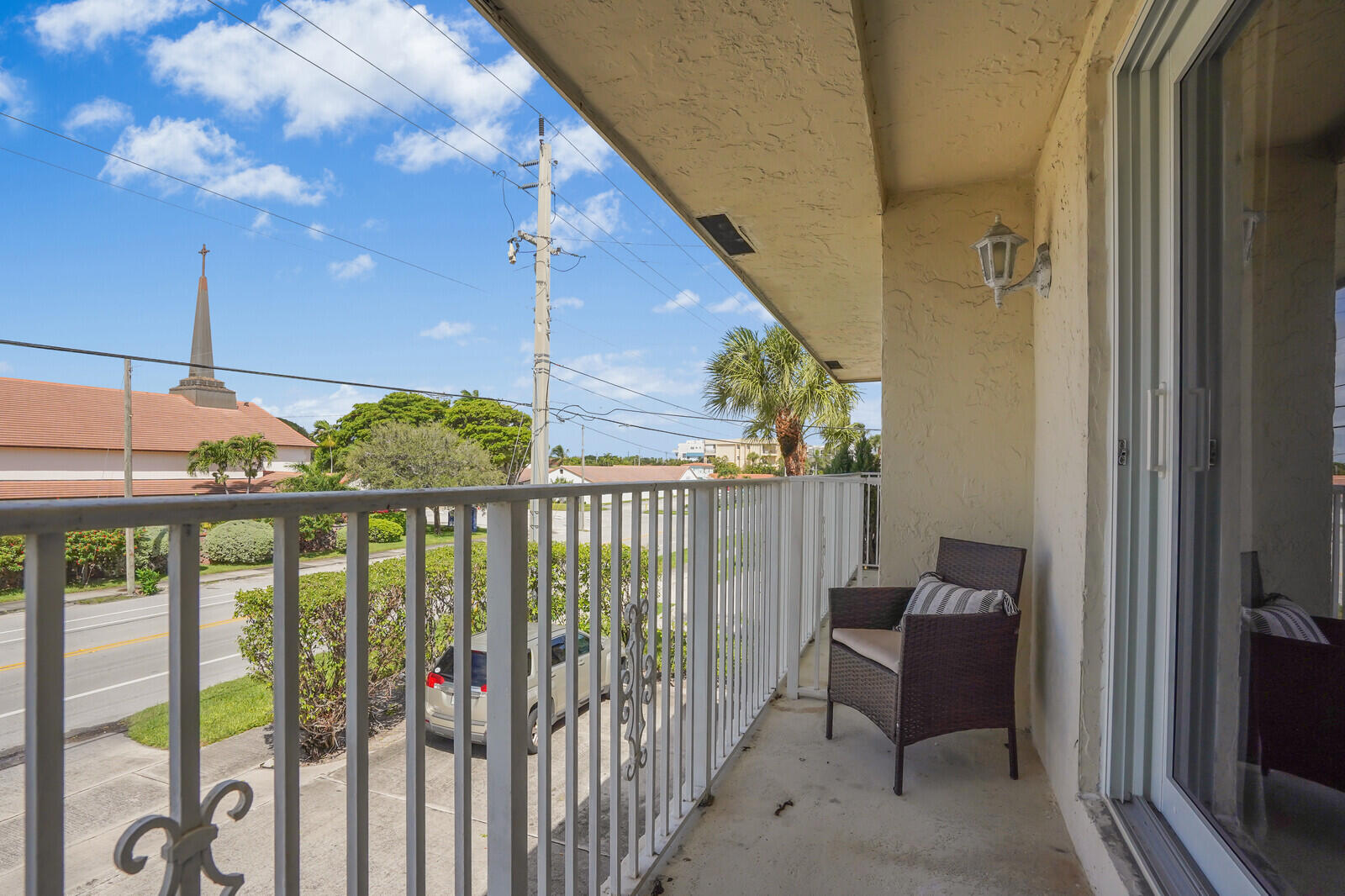 584 SE 20th Avenue 2