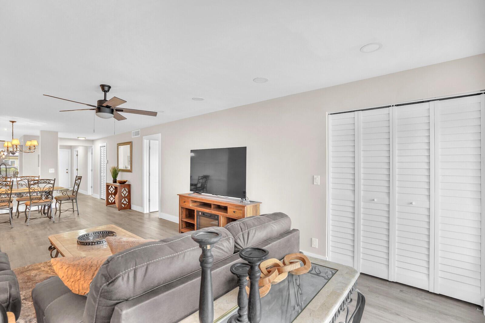 13719 Via Aurora Way A