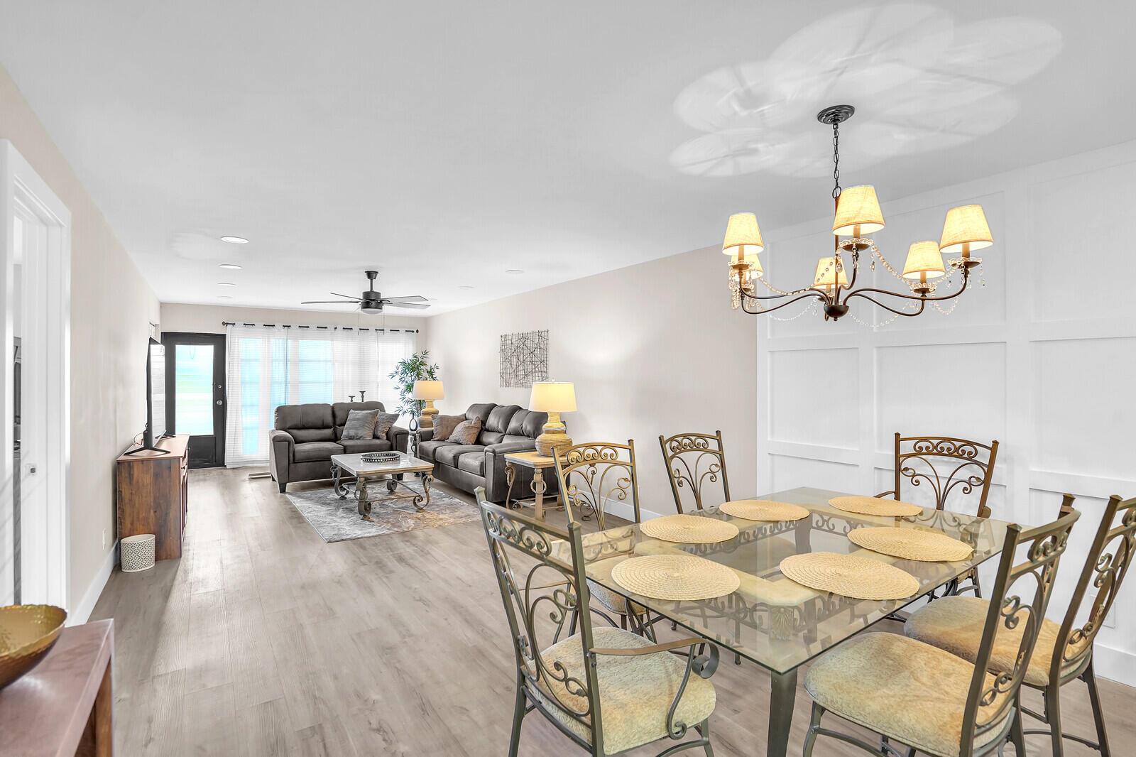 13719 Via Aurora Way A