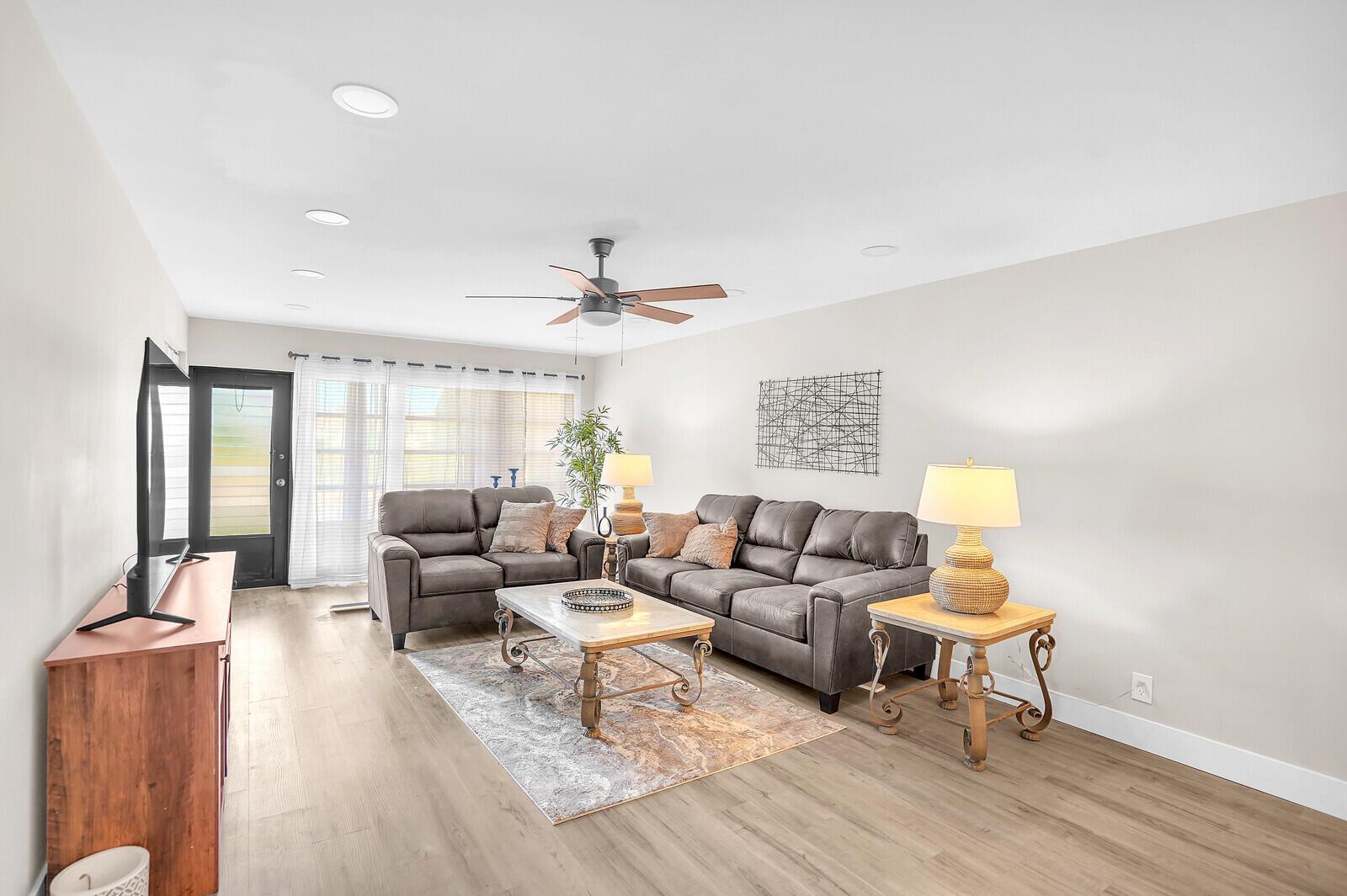 13719 Via Aurora Way A