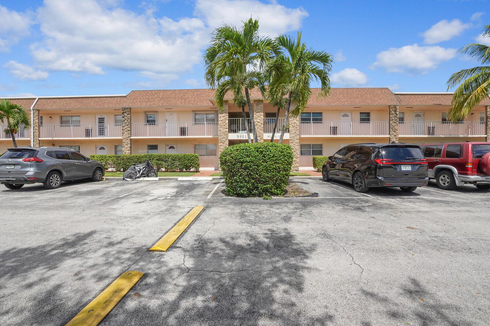 9851 Sandalfoot Boulevard 207