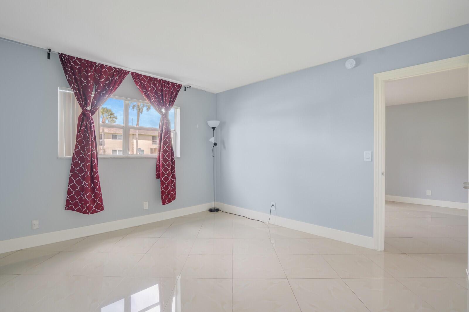 9851 Sandalfoot Boulevard 207