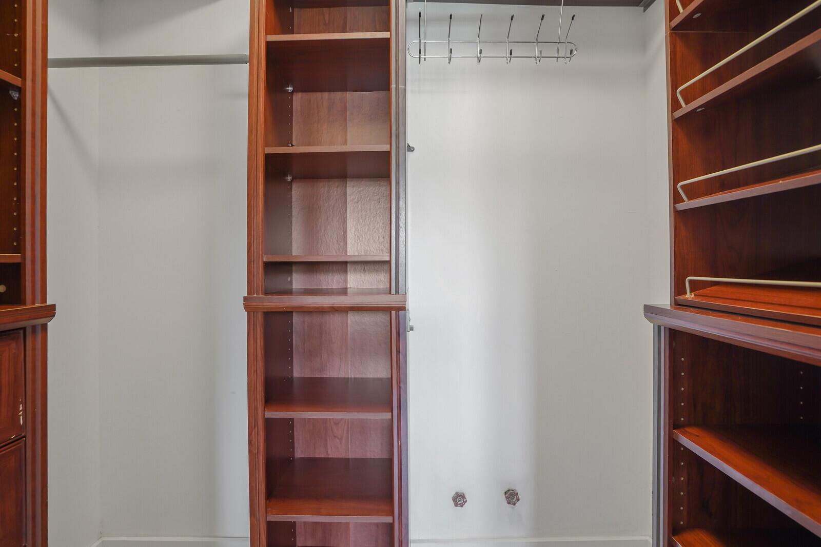 9851 Sandalfoot Boulevard 207