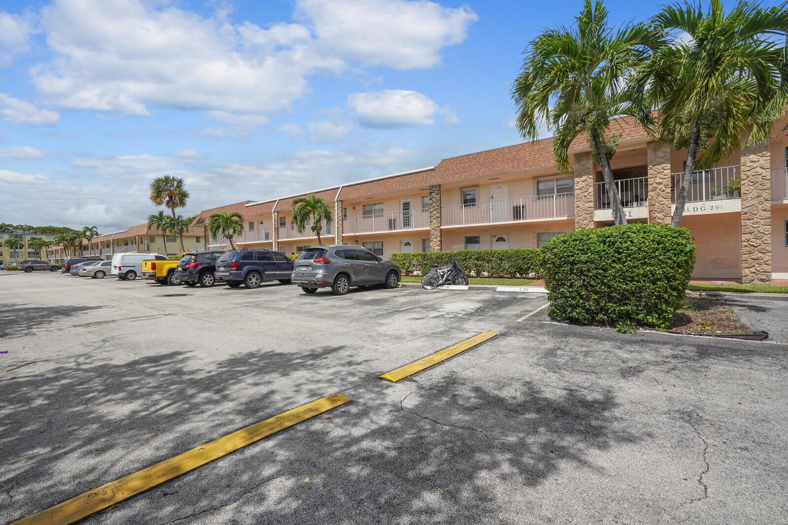 9851 Sandalfoot Boulevard 207