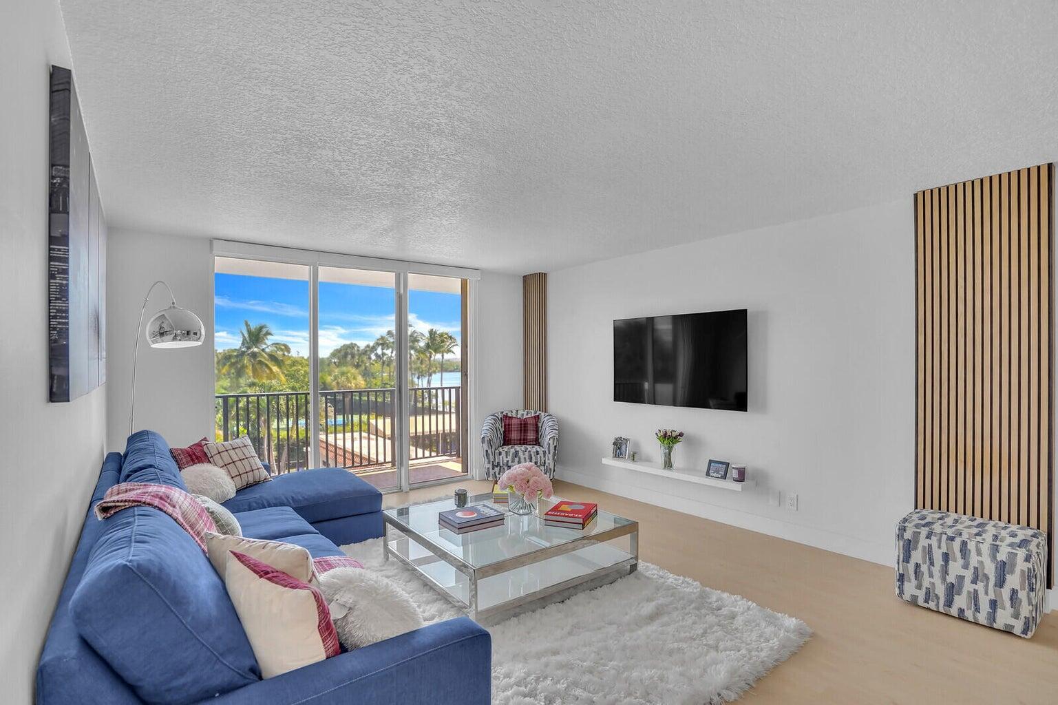 2121 N Ocean Boulevard 305w