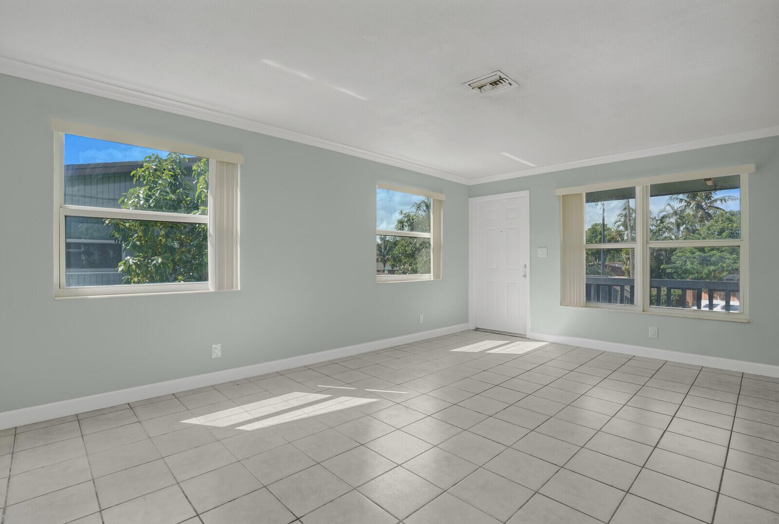 3440 NE 16th Terrace 1-4