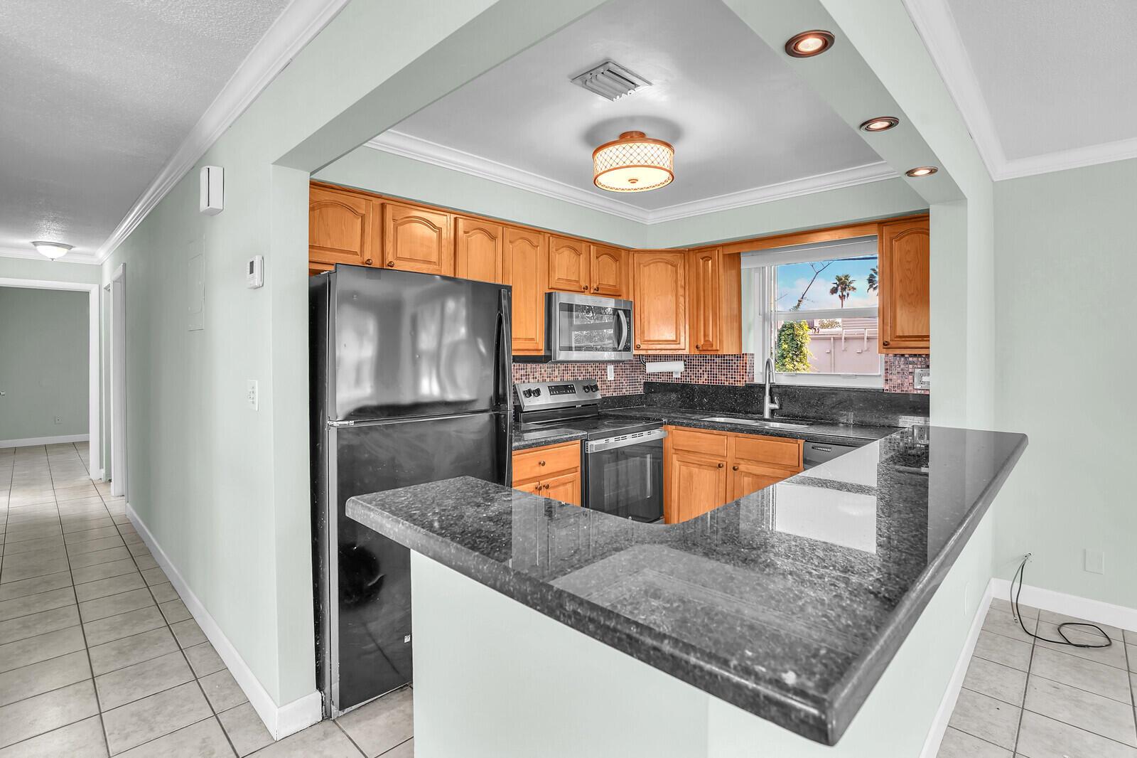 3440 NE 16th Terrace 1-4