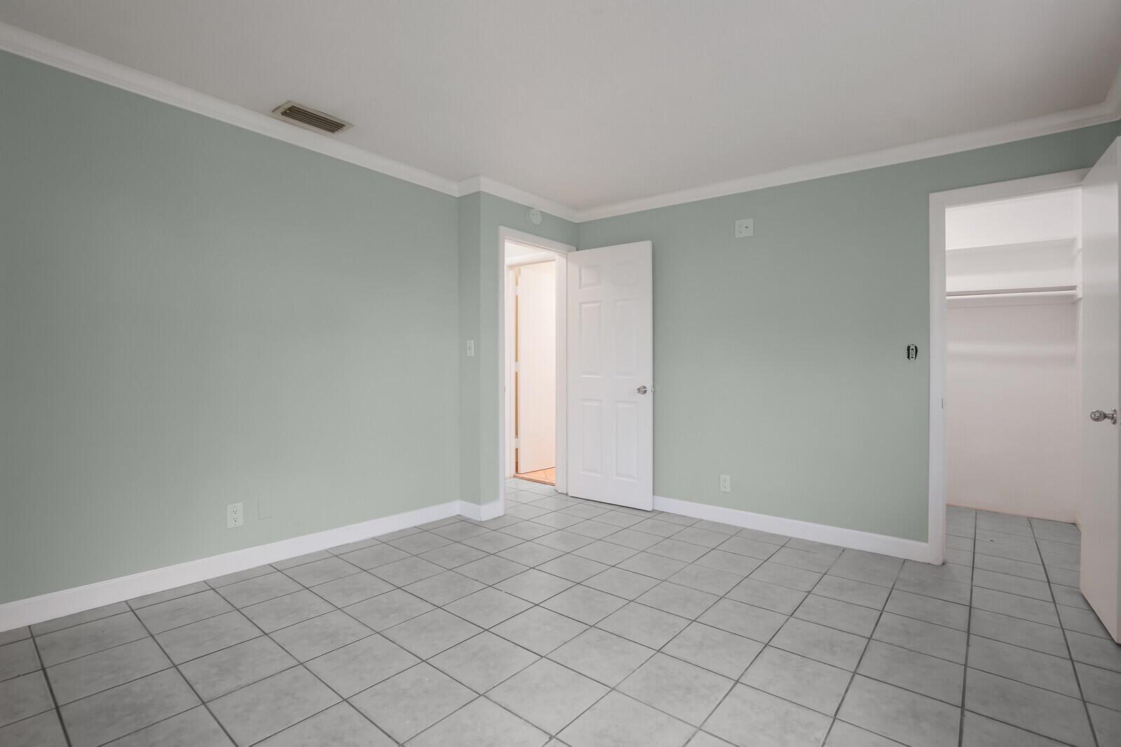 3440 NE 16th Terrace 1-4