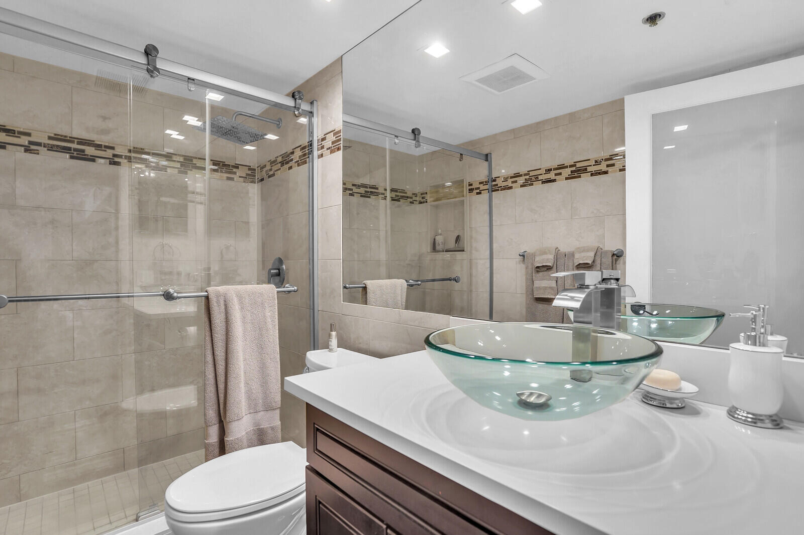 2701 N Ocean Boulevard E-205