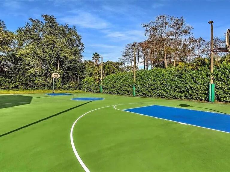 4133 S Carambola Circle S G305