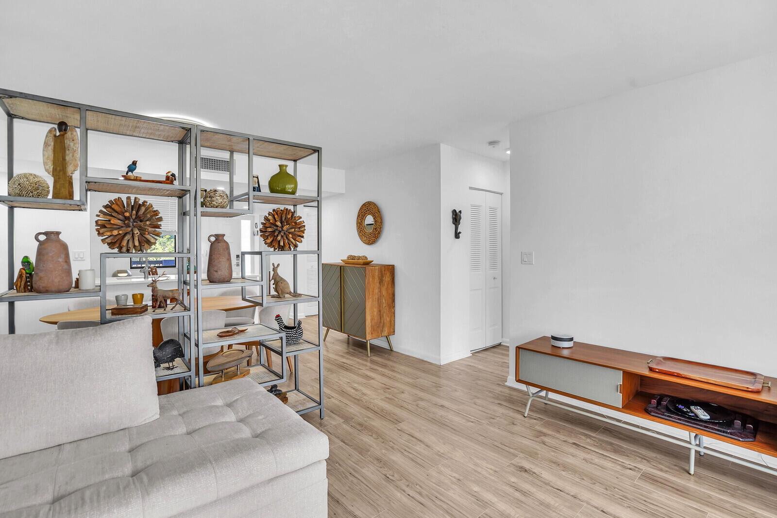 4133 S Carambola Circle S G305