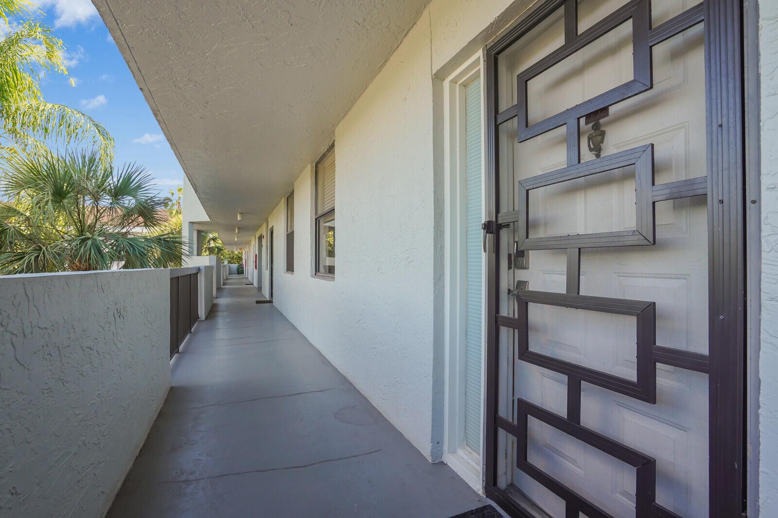 4133 S Carambola Circle S G305