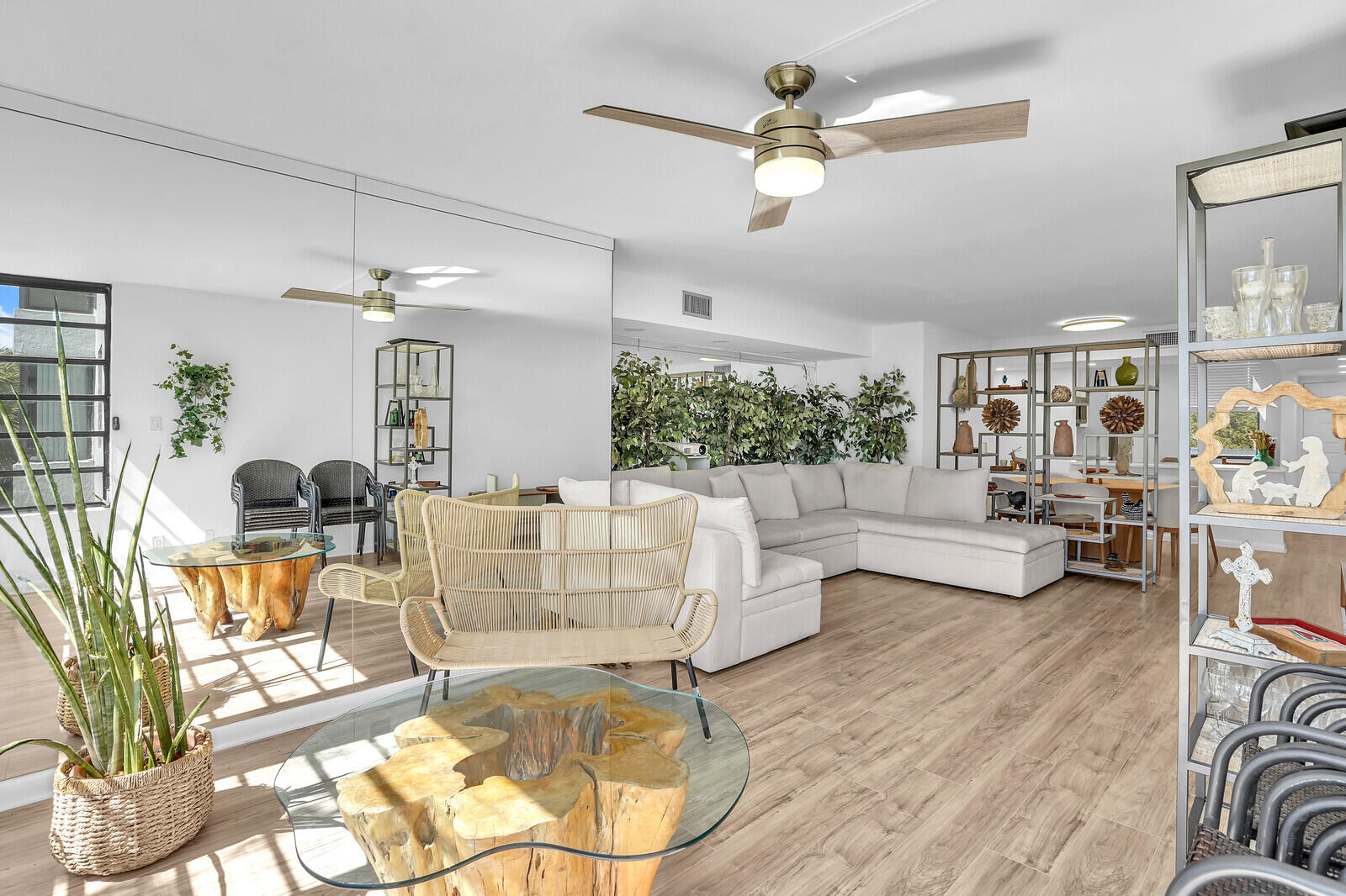 4133 S Carambola Circle S G305